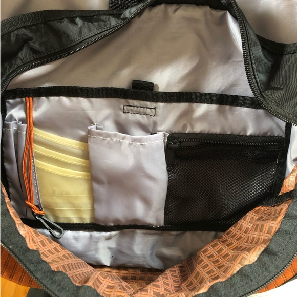 L.L. Bean messenger bag in orange - Picture 11 of 11